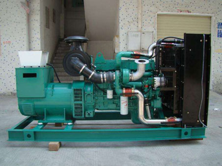 上高1100kw康明斯柴油发电机组图片 上高1100kw康明斯柴油发电机组图片